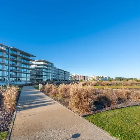 Cond Bayline - Blue Horizon - - Pool - Gym - Enguia - By Bedzy