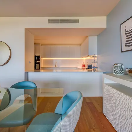 Cond Bayline - Blue Horizon - - Pool - Gym - Enguia - By Bedzy