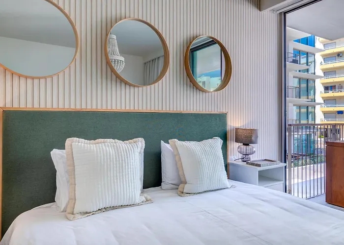 Cond Bayline - Blue Horizon - - Pool - Gym - Enguia - By Bedzy *