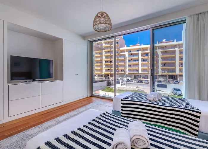 Cond Bayline - Blue Horizon - - Pool - Gym - Enguia - By Bedzy Διαμέρισμα Armação de Pêra